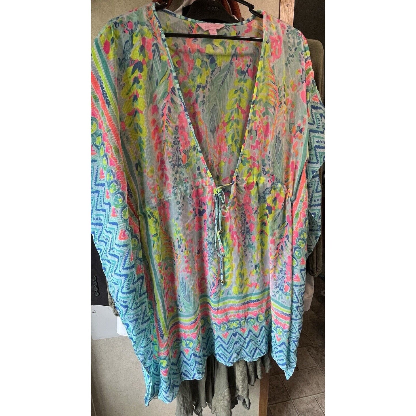Lilly Pulitzer Gardenia Cover Up Catch the Wave Size Medium