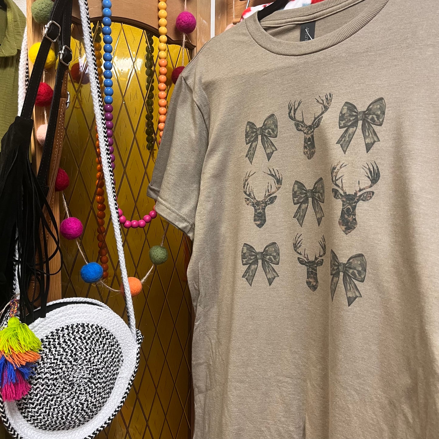 Bucks & Bows Tee