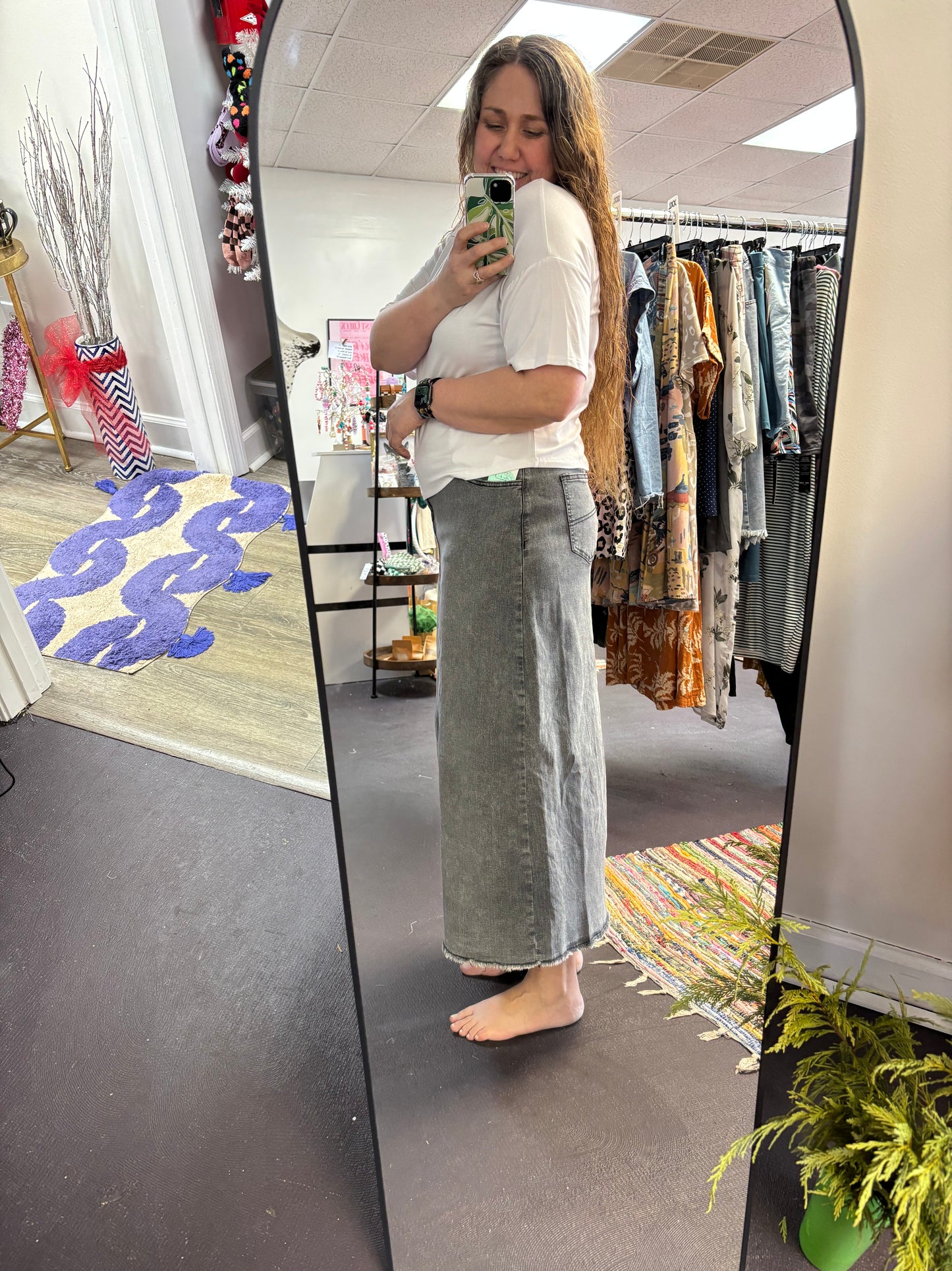 White Cropped Tee